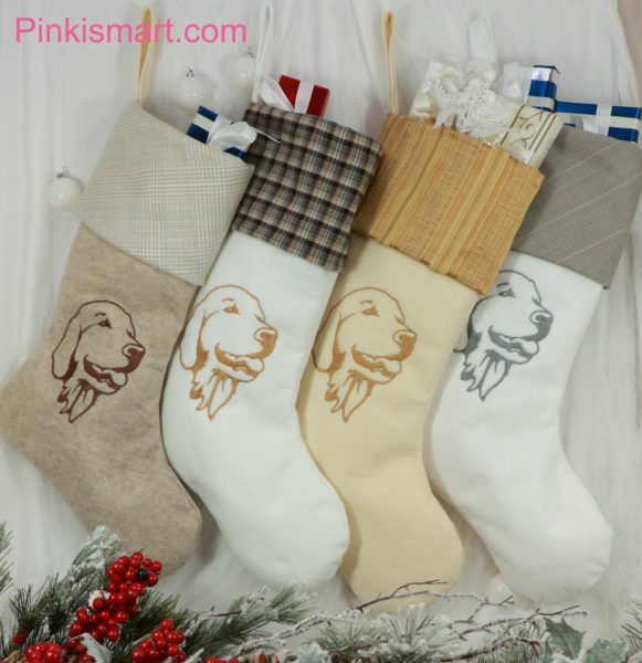 Golden Retriever 4 Stockings Published